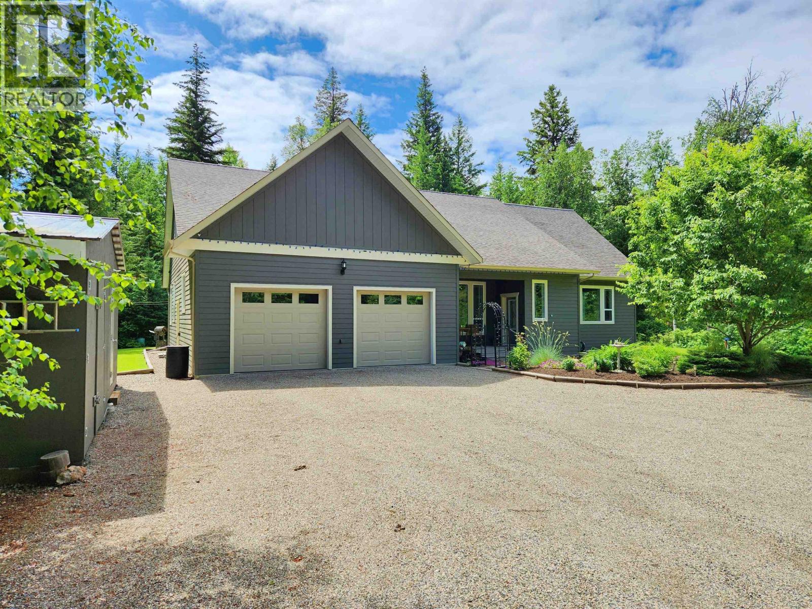 4762 Carolyn Road, Quesnel, British Columbia  V2J 6L5 - Photo 5 - R3105251