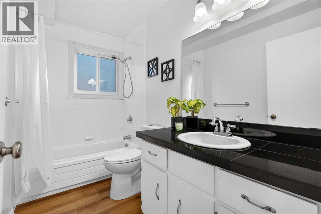 303 Woodside Place, Okotoks, Alberta  T1S 1L9 - Photo 23 - A2285284