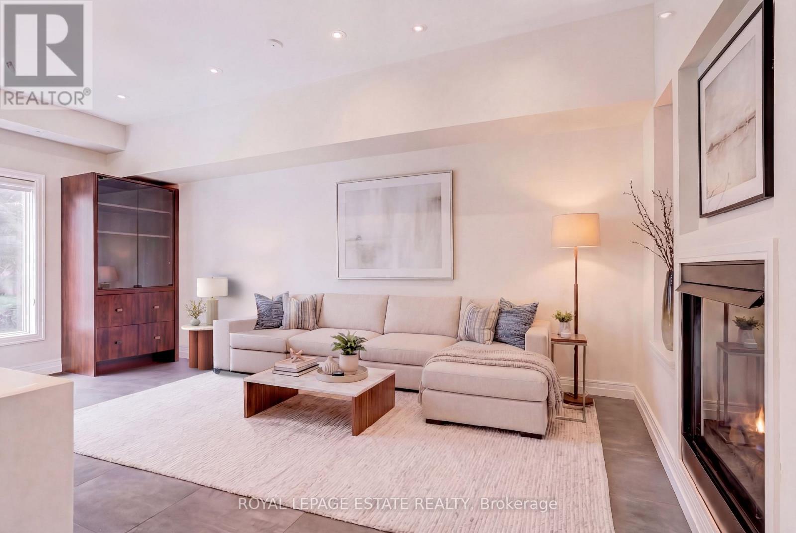 66 Compass Way, Mississauga, Ontario  L5G 4T8 - Photo 15 - W12939356