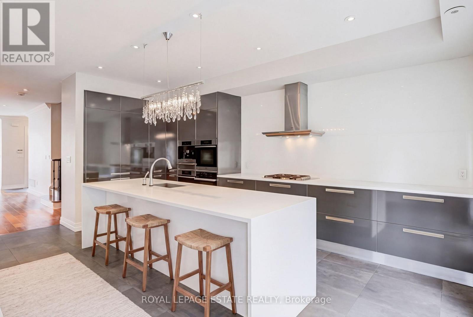 66 Compass Way, Mississauga, Ontario  L5G 4T8 - Photo 16 - W12939356