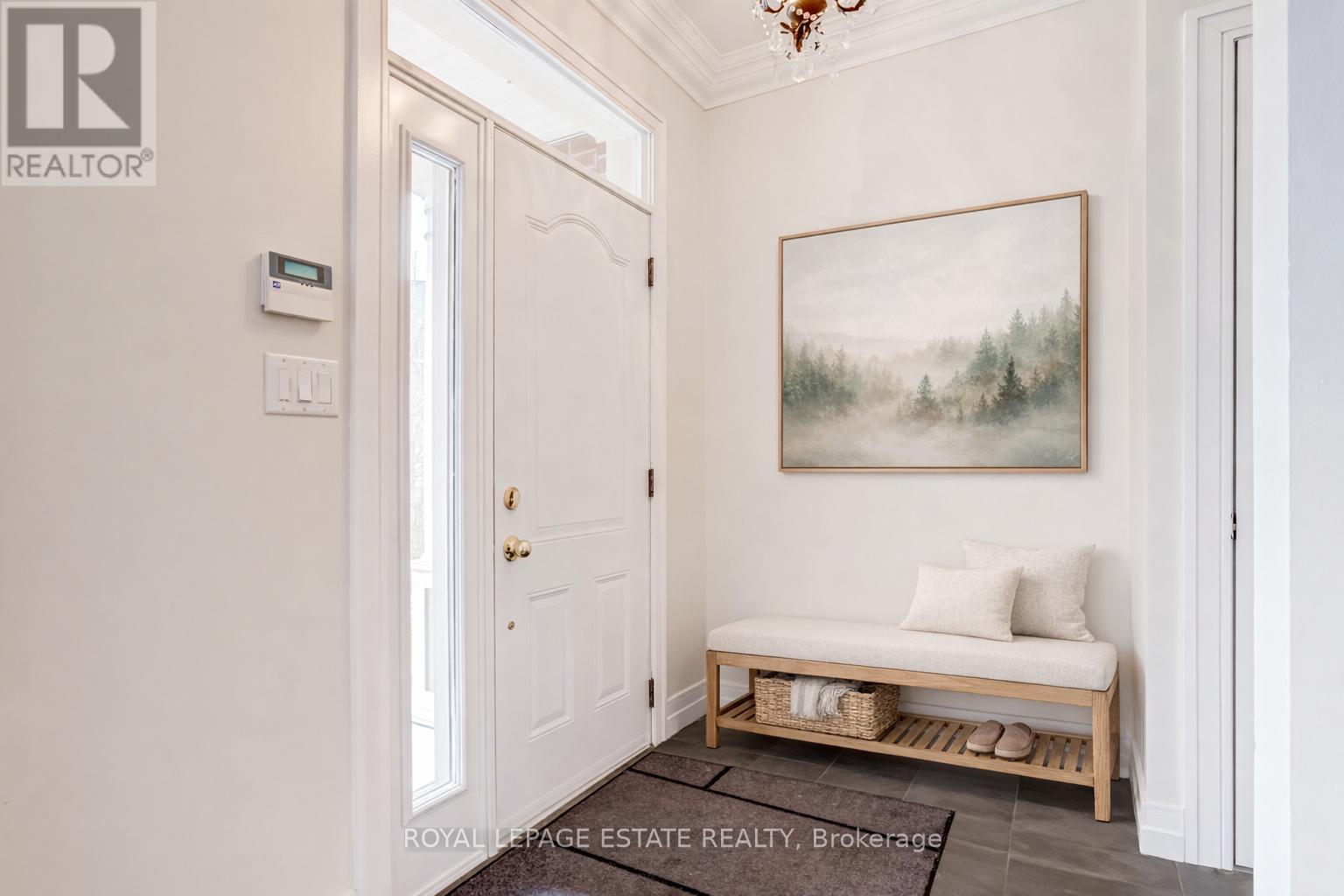 66 Compass Way, Mississauga, Ontario  L5G 4T8 - Photo 6 - W12939356