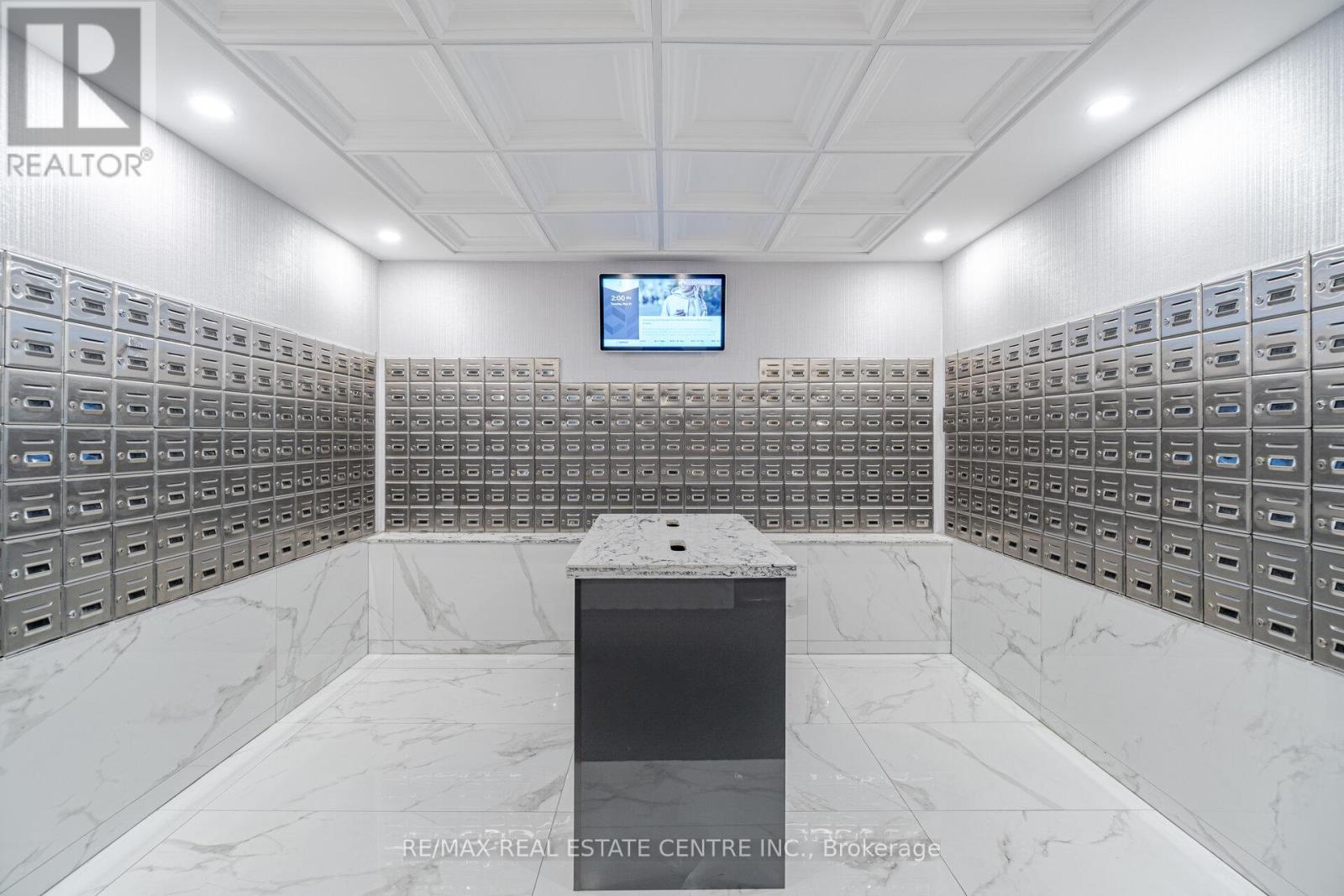 811 - 115 Hillcrest Avenue, Mississauga, Ontario  L5B 3Y9 - Photo 28 - W12939358