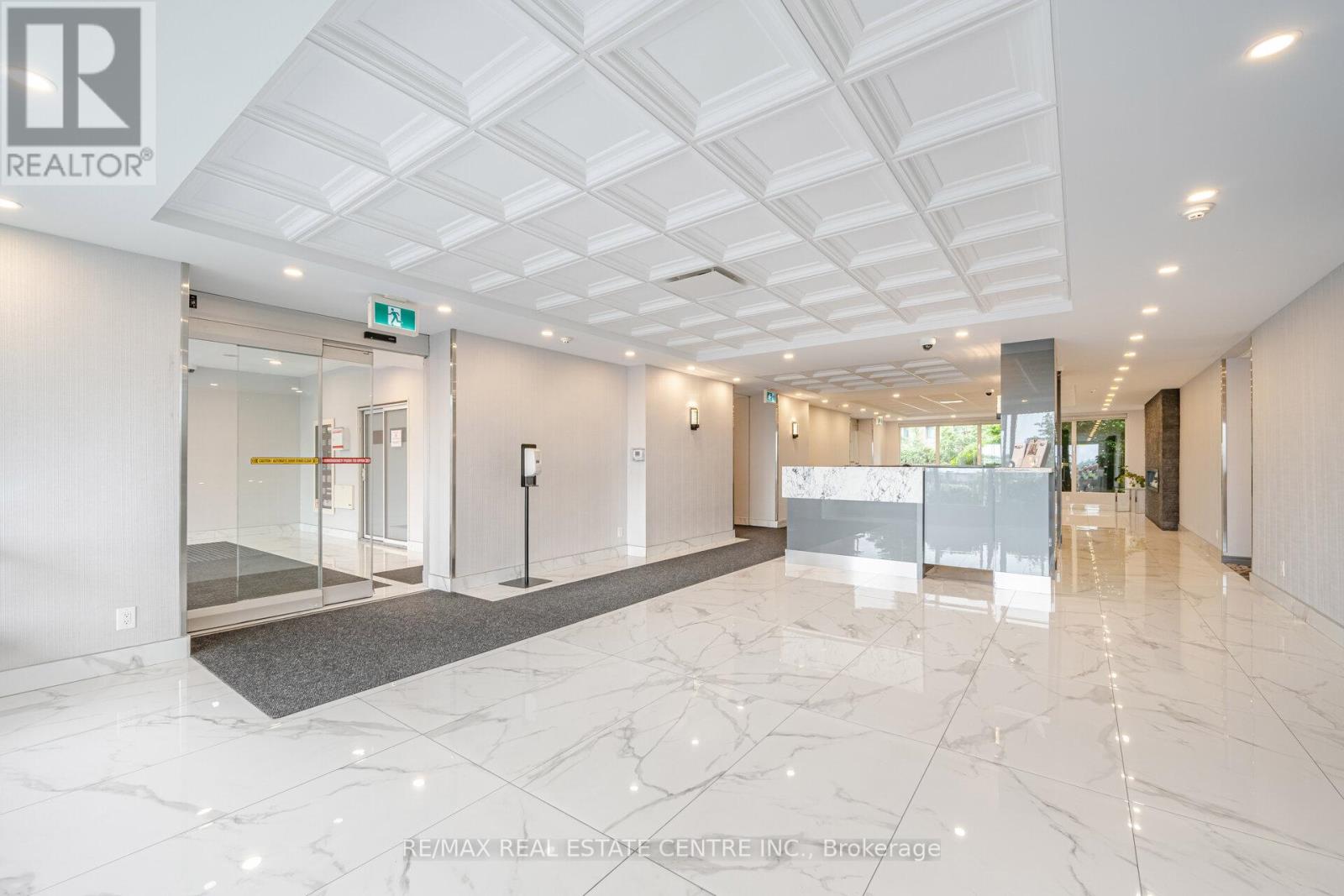 811 - 115 Hillcrest Avenue, Mississauga, Ontario  L5B 3Y9 - Photo 35 - W12939358