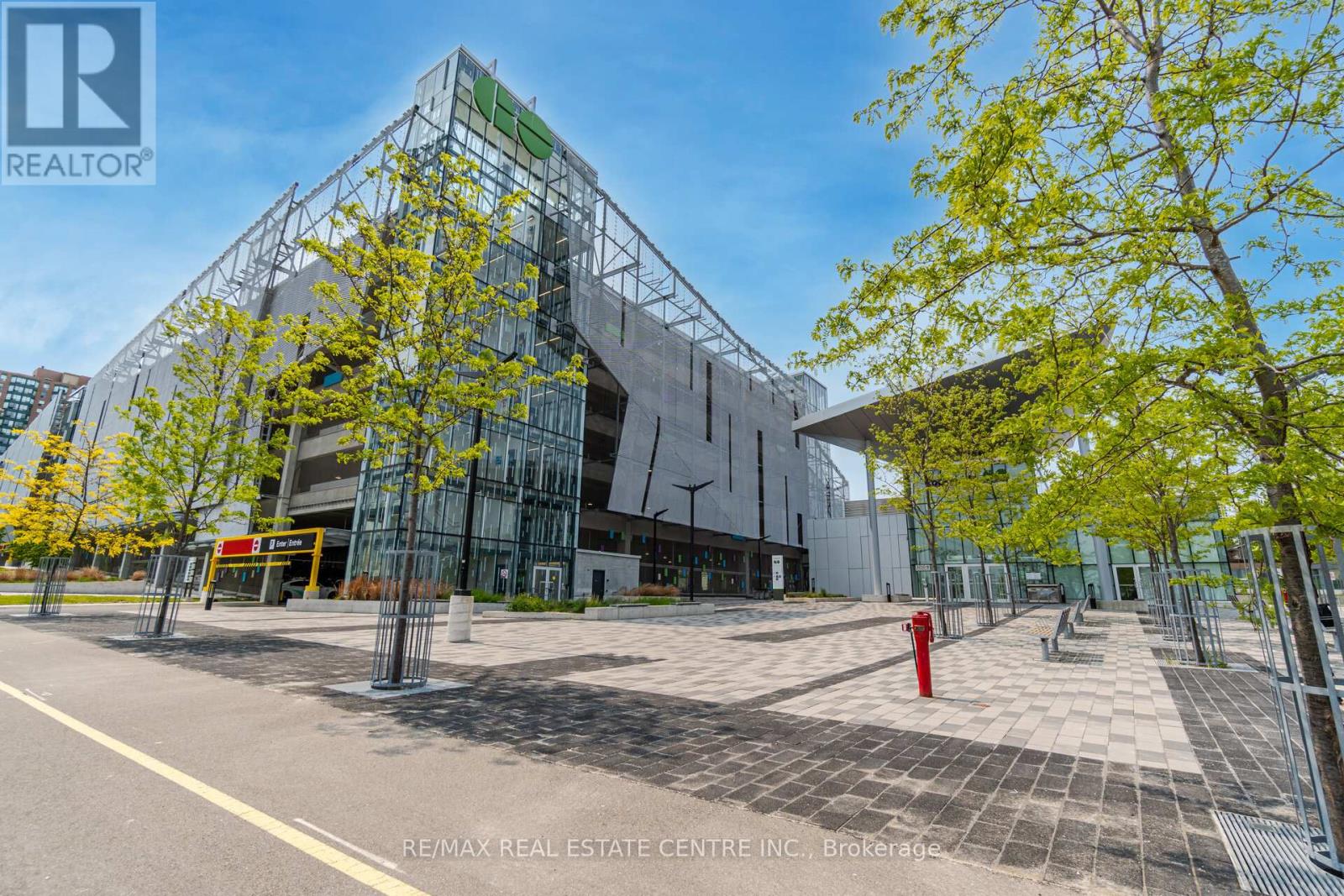 811 - 115 Hillcrest Avenue, Mississauga, Ontario  L5B 3Y9 - Photo 37 - W12939358