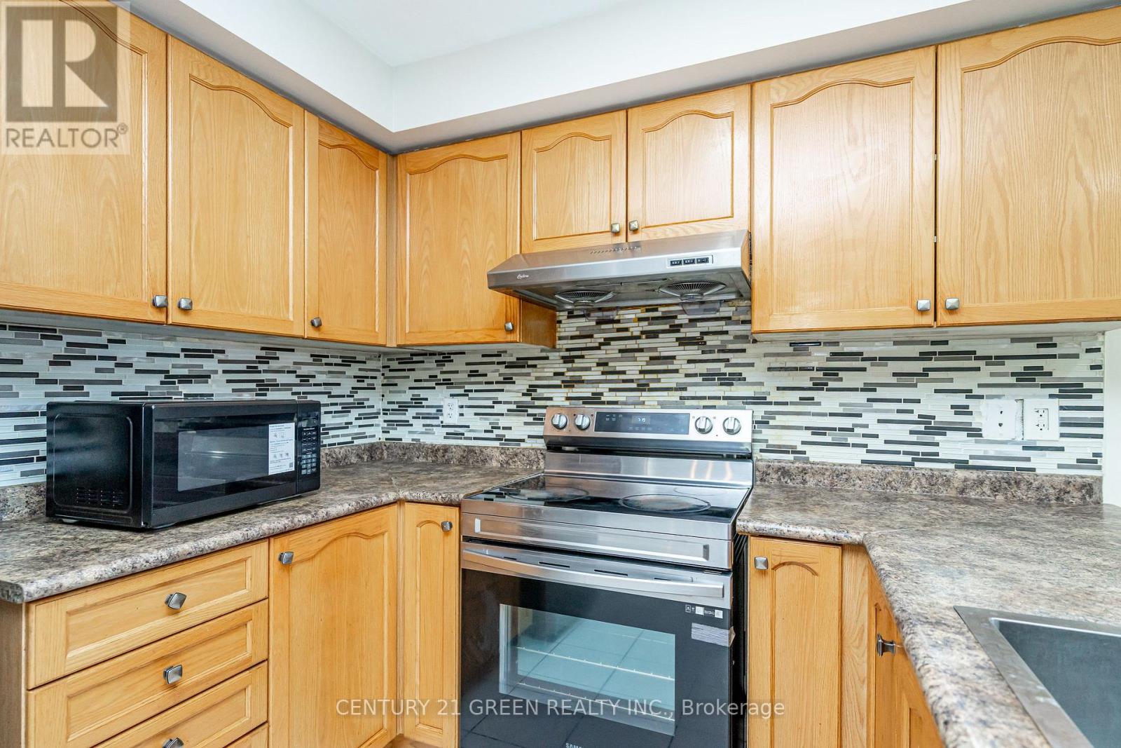 449 Aspendale Crescent, Mississauga, Ontario  L5W 0E7 - Photo 15 - W12939364