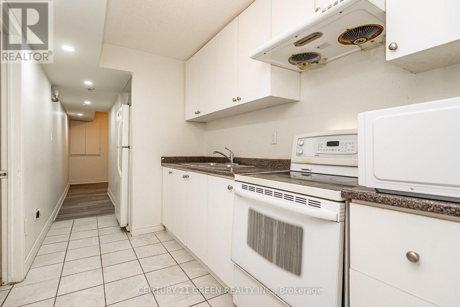 449 Aspendale Crescent, Mississauga, Ontario  L5W 0E7 - Photo 35 - W12939364