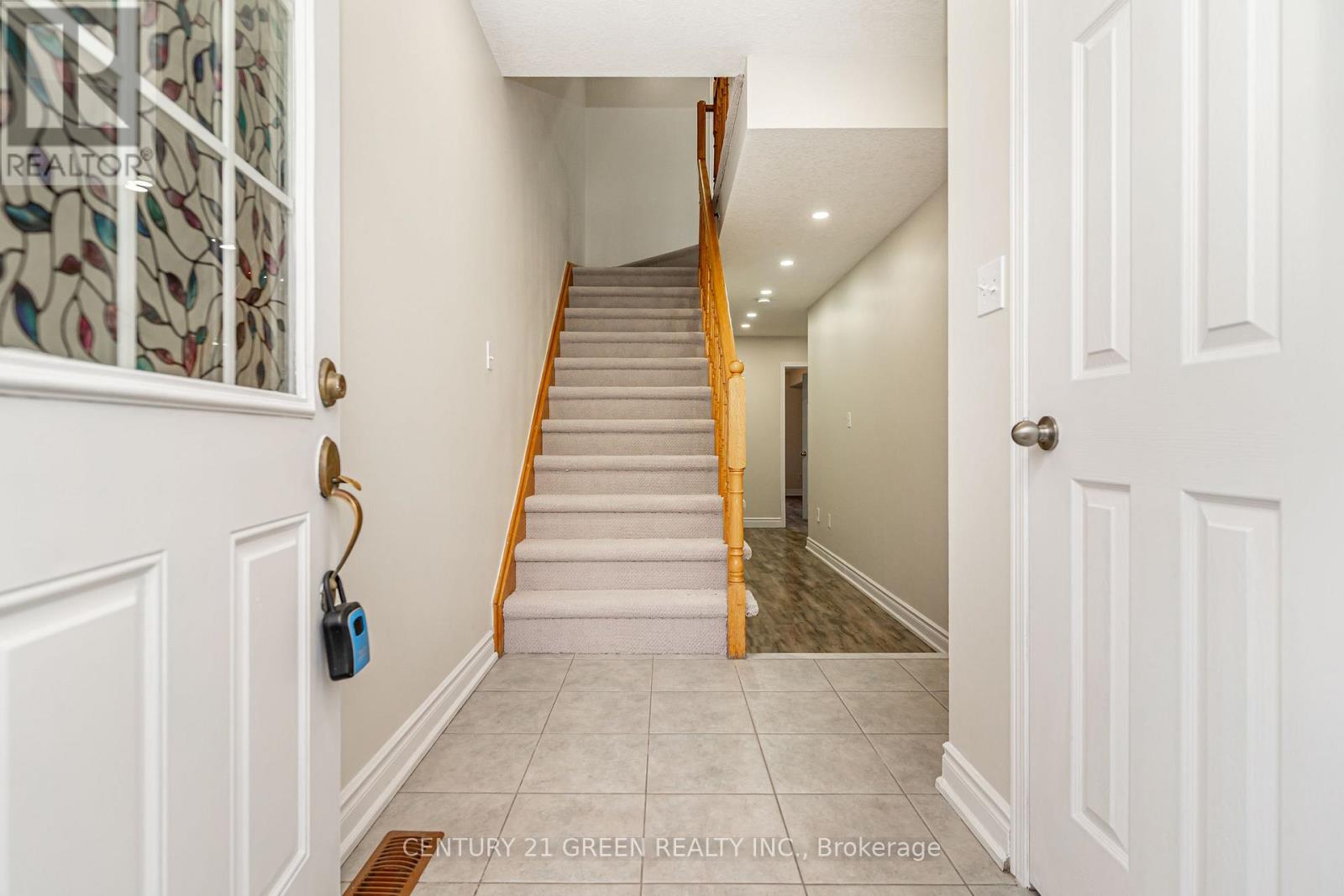 449 Aspendale Crescent, Mississauga, Ontario  L5W 0E7 - Photo 6 - W12939364