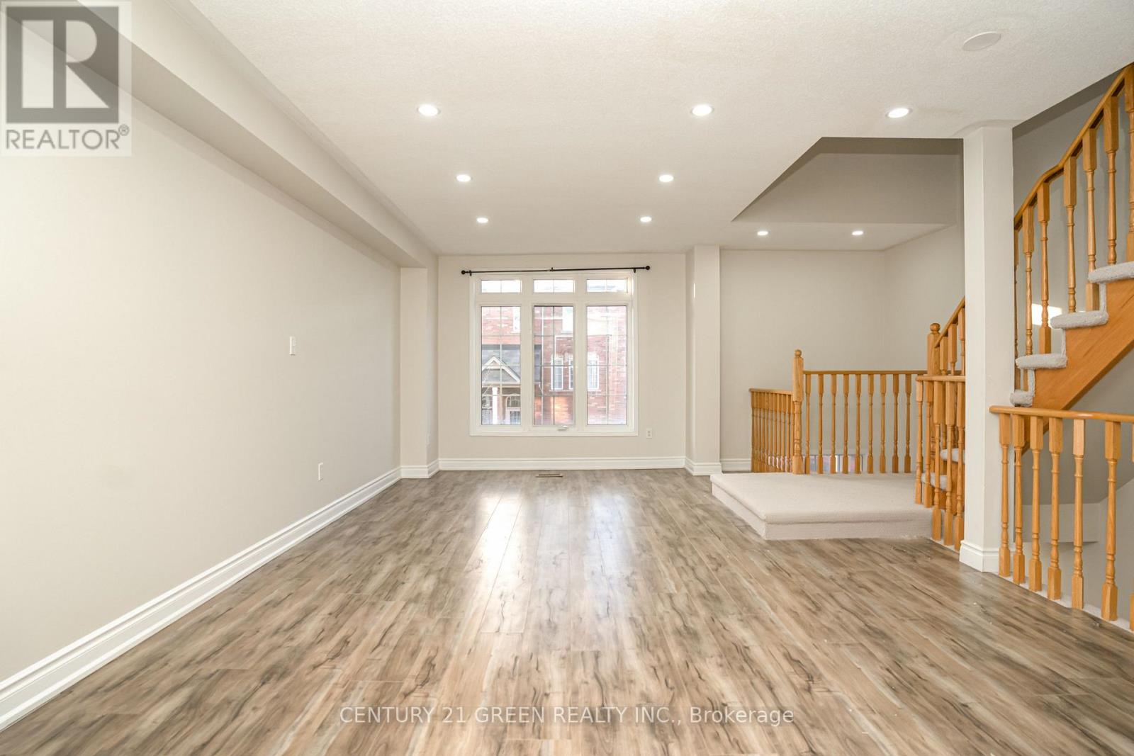 449 Aspendale Crescent, Mississauga, Ontario  L5W 0E7 - Photo 8 - W12939364