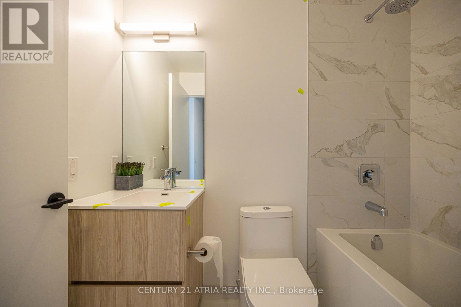 427 - 220 Missinnihe Way, Mississauga, Ontario  L5H 0A9 - Photo 10 - W12939370