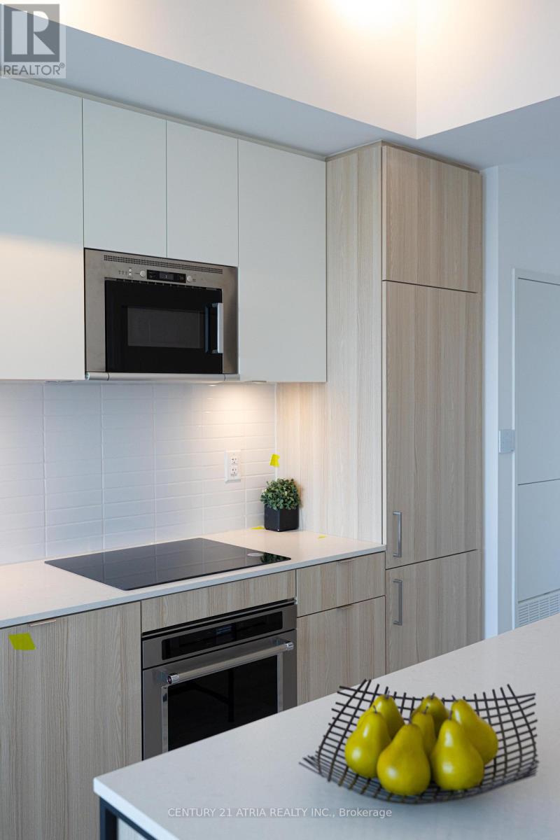 427 - 220 Missinnihe Way, Mississauga, Ontario  L5H 0A9 - Photo 3 - W12939370