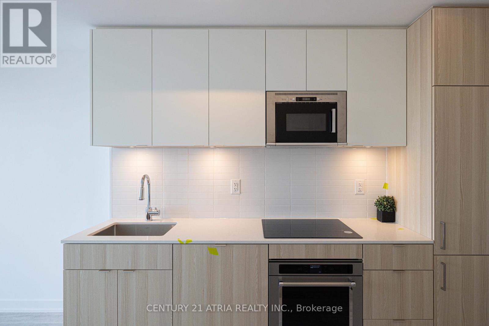 427 - 220 Missinnihe Way, Mississauga, Ontario  L5H 0A9 - Photo 5 - W12939370