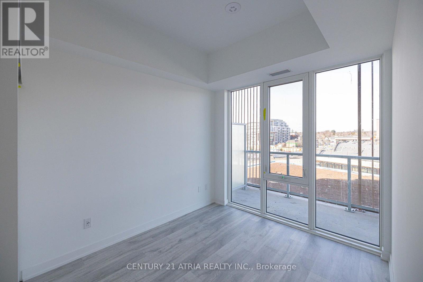 427 - 220 Missinnihe Way, Mississauga, Ontario  L5H 0A9 - Photo 6 - W12939370