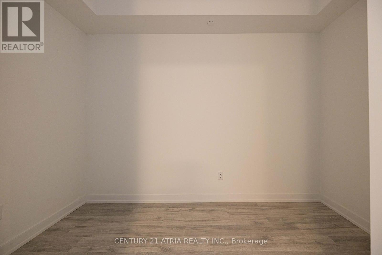 427 - 220 Missinnihe Way, Mississauga, Ontario  L5H 0A9 - Photo 9 - W12939370