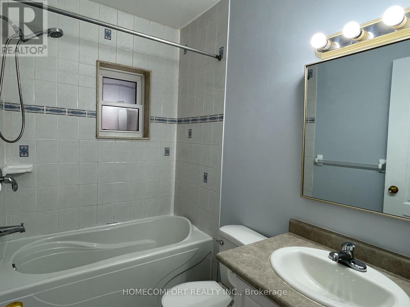 Main - 83 Hounslow Heath Road, Toronto, Ontario  M6N 1G7 - Photo 10 - W12939396