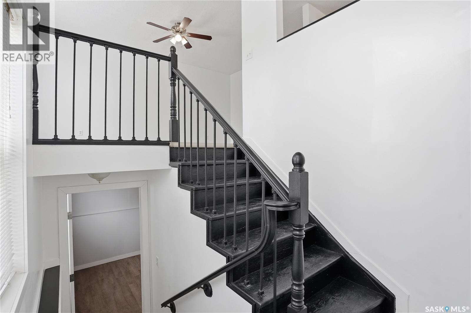 330 Carter Crescent, Saskatoon, Saskatchewan  S7L 7K5 - Photo 3 - SK031669