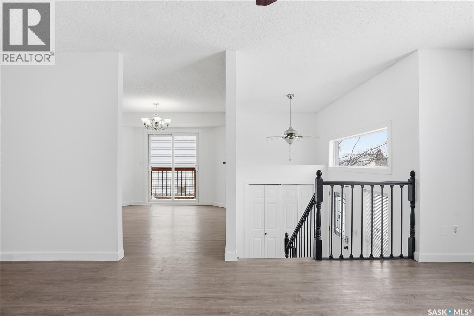 330 Carter Crescent, Saskatoon, Saskatchewan  S7L 7K5 - Photo 7 - SK031669