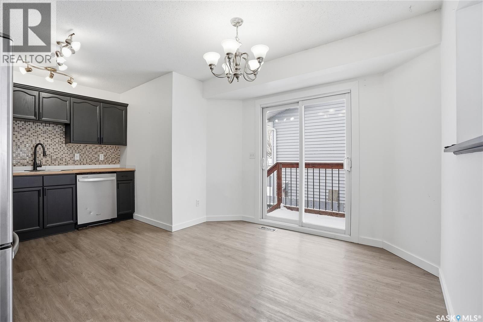 330 Carter Crescent, Saskatoon, Saskatchewan  S7L 7K5 - Photo 8 - SK031669