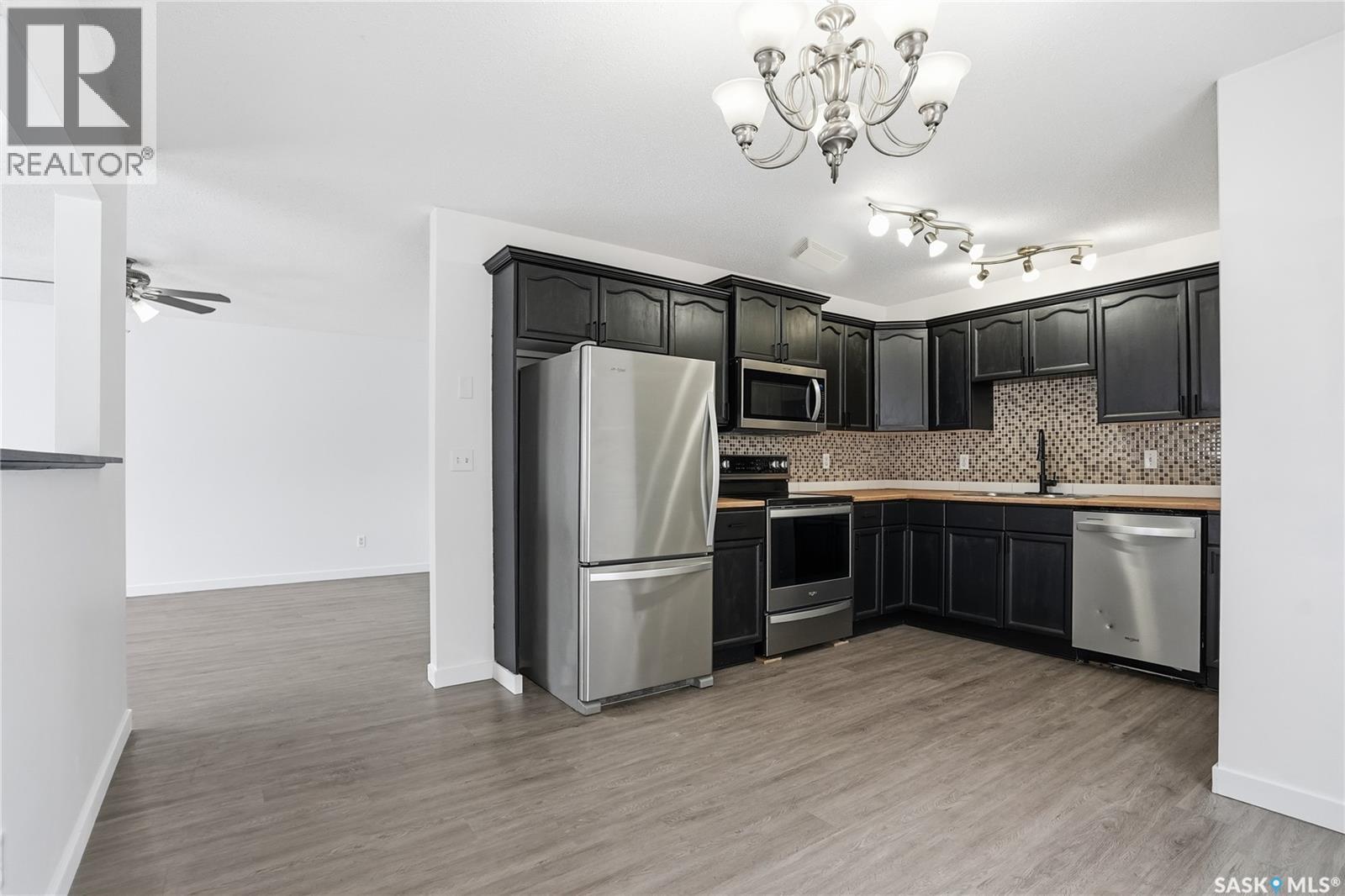 330 Carter Crescent, Saskatoon, Saskatchewan  S7L 7K5 - Photo 9 - SK031669