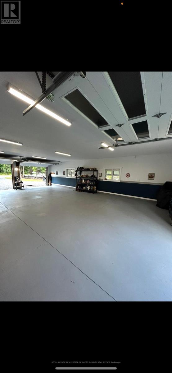 1068 Xavier Street, Gravenhurst, Ontario  P0E 1G0 - Photo 46 - X12939322