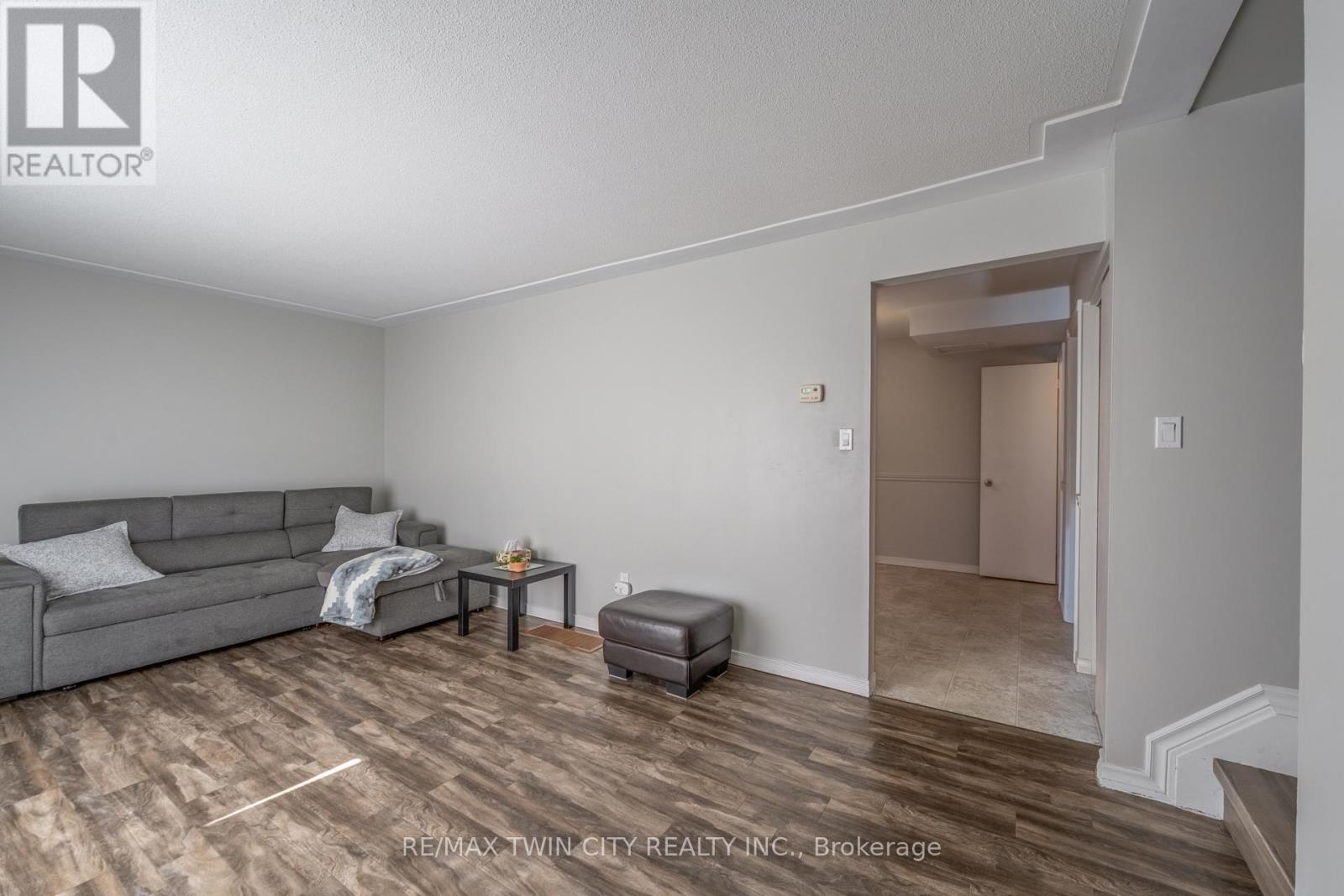Unit C - 24 Oakhill Drive, Brantford, Ontario  N3T 1R1 - Photo 6 - X12939332
