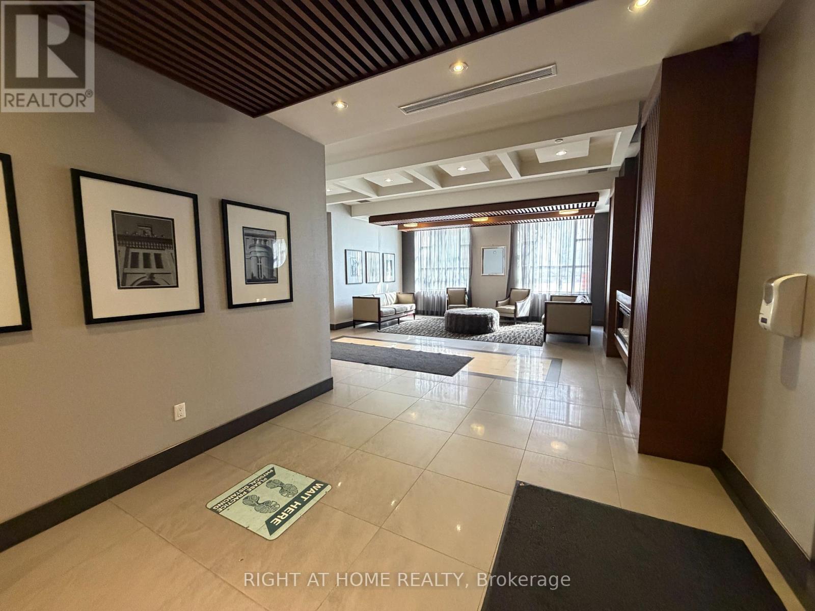 708 - 150 Main Street W, Hamilton, Ontario  L8P 1H8 - Photo 11 - X12939360