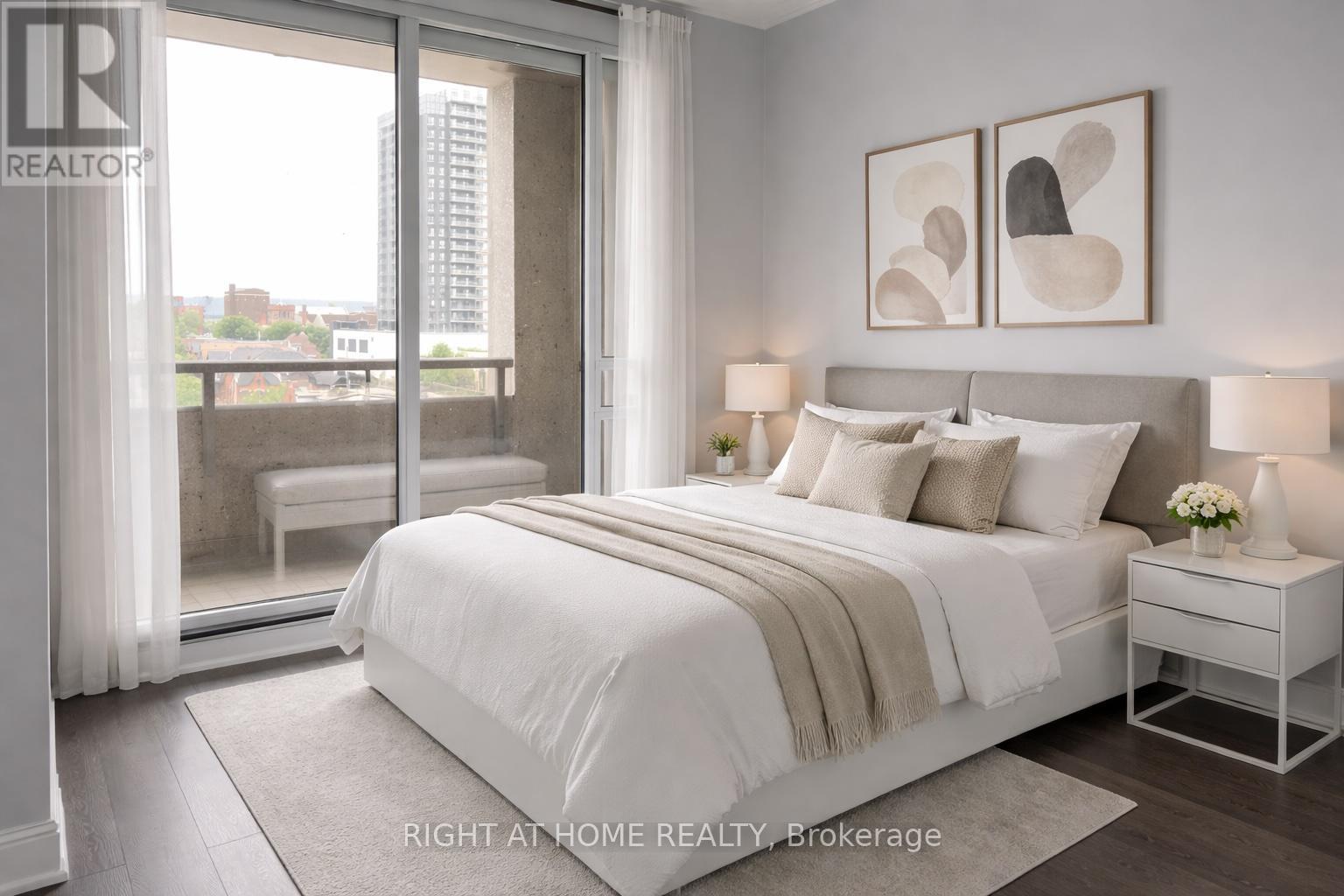 708 - 150 Main Street W, Hamilton, Ontario  L8P 1H8 - Photo 3 - X12939360