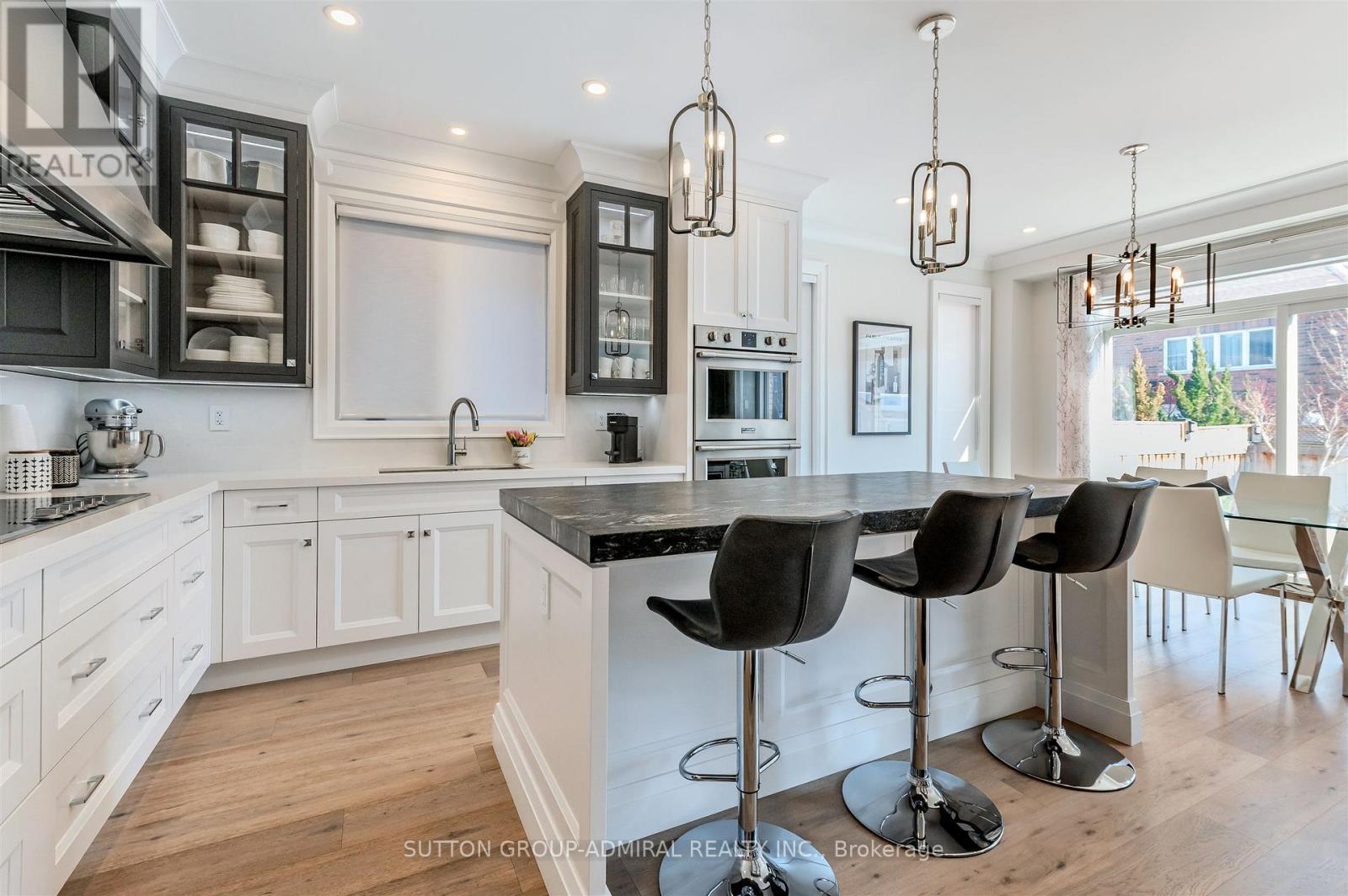 15 Stormont Trail, Vaughan (Vellore Village), Ontario  L4H 3W5 - Photo 10 - N12868140