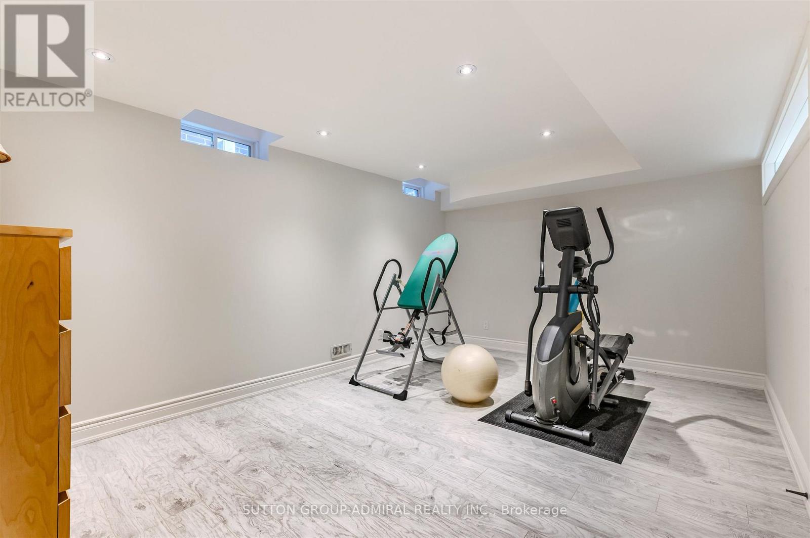 15 Stormont Trail, Vaughan (Vellore Village), Ontario  L4H 3W5 - Photo 35 - N12868140