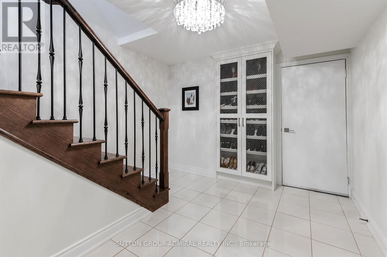 15 Stormont Trail, Vaughan (Vellore Village), Ontario  L4H 3W5 - Photo 32 - N12868140