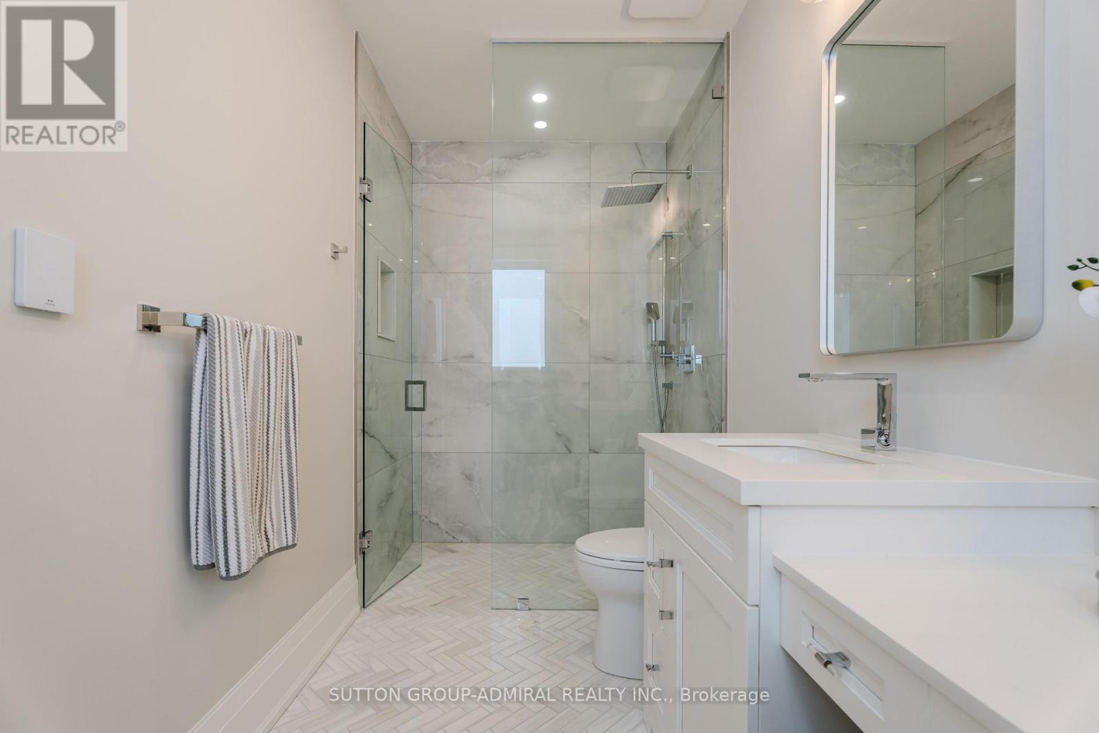 41 Elizabeth Drive, King (Nobleton), Ontario  L0G 1N0 - Photo 26 - N12834064