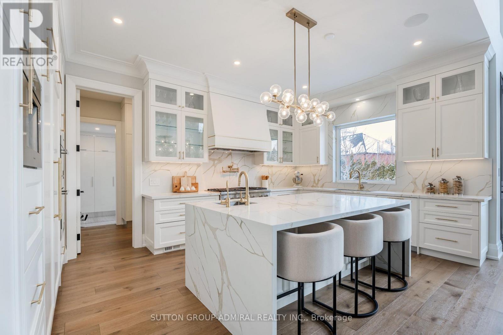 41 Elizabeth Drive, King (Nobleton), Ontario  L0G 1N0 - Photo 8 - N12834064