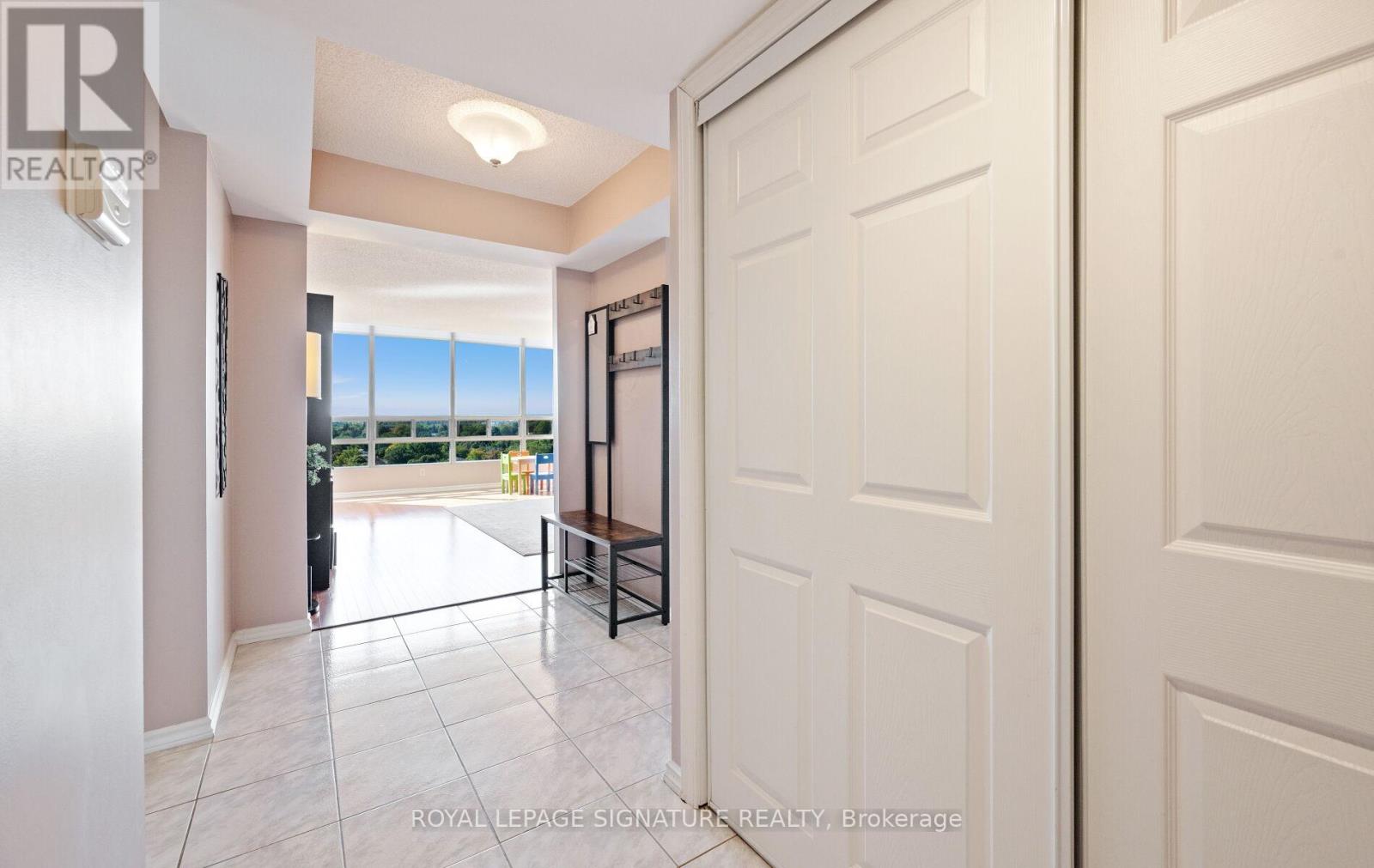 1207 - 310 Mill Street S, Brampton, Ontario  L6Y 3B1 - Photo 6 - W12612420