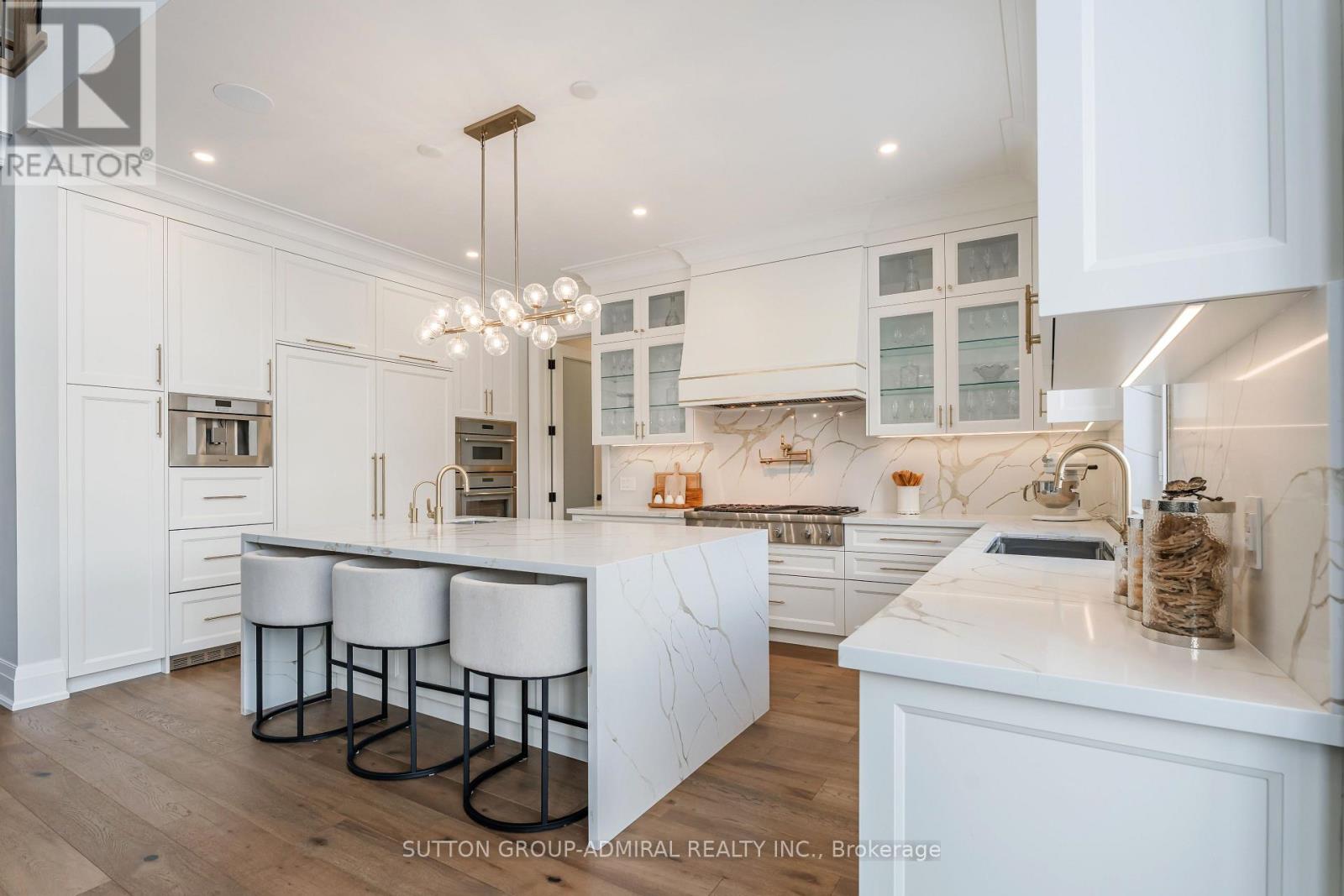 41 Elizabeth Drive, King (Nobleton), Ontario  L0G 1N0 - Photo 9 - N12834064