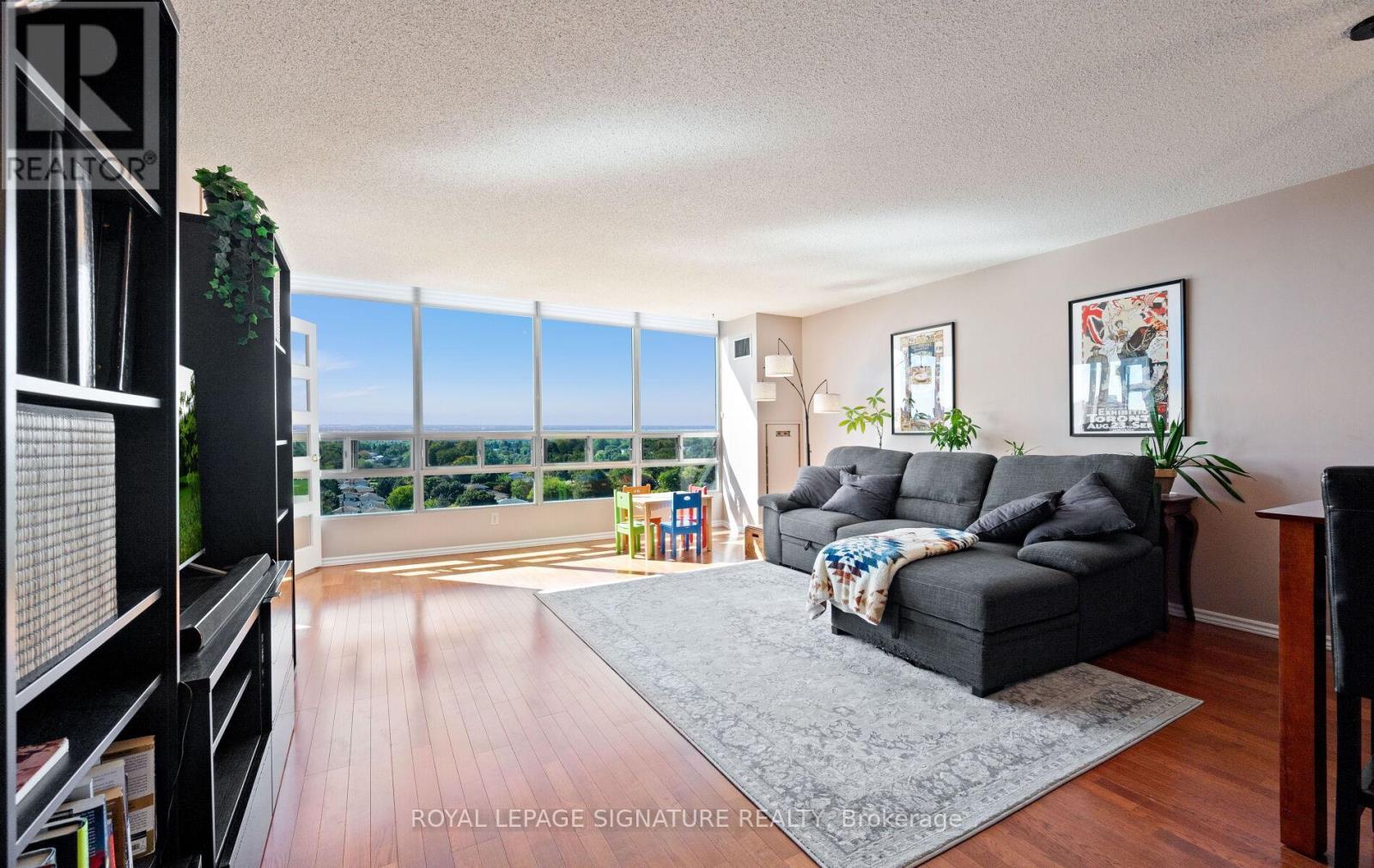 1207 - 310 Mill Street S, Brampton, Ontario  L6Y 3B1 - Photo 7 - W12612420