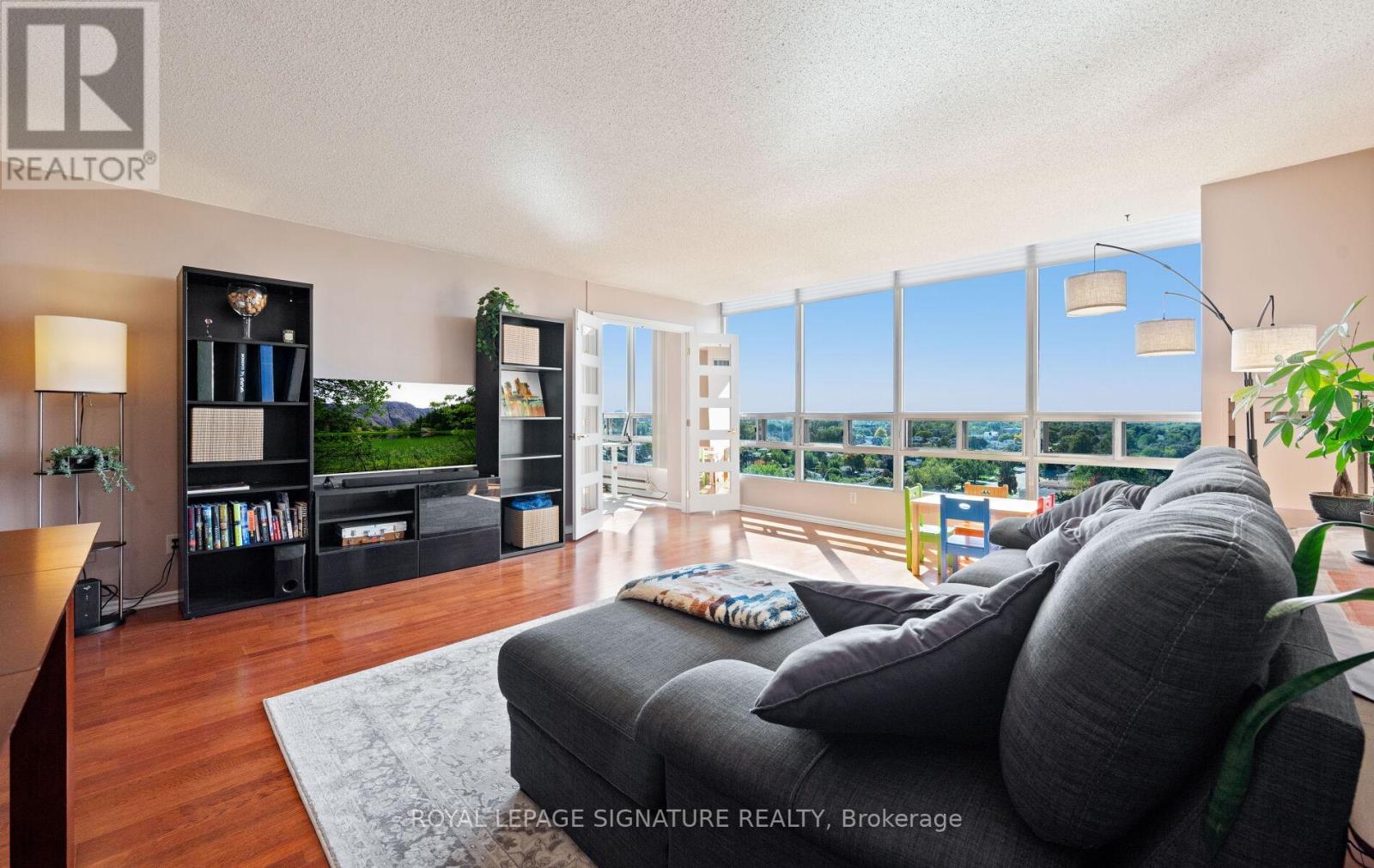 1207 - 310 Mill Street S, Brampton, Ontario  L6Y 3B1 - Photo 10 - W12612420