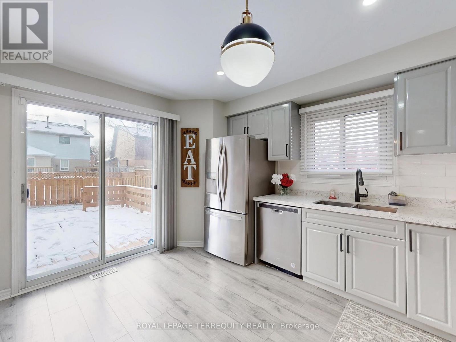 52 Dobson Drive, Ajax, Ontario  L1S 5E9 - Photo 12 - E12609960