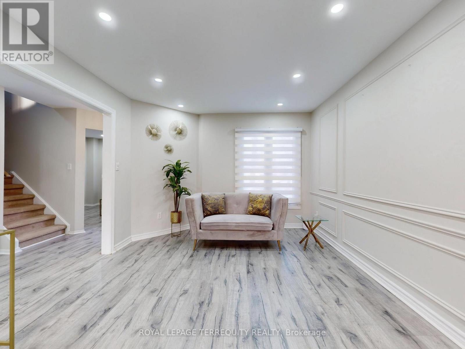 52 Dobson Drive, Ajax, Ontario  L1S 5E9 - Photo 4 - E12609960