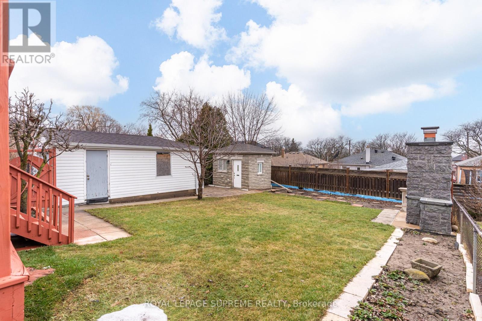 18 Fairweather Road, Toronto, Ontario  M6M 4C7 - Photo 48 - W12913570