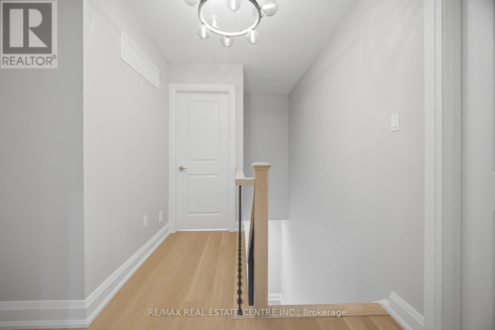 4028 Sasha Court, Mississauga (Rathwood), Ontario  L4W 3K9 - Photo 27 - W12938354