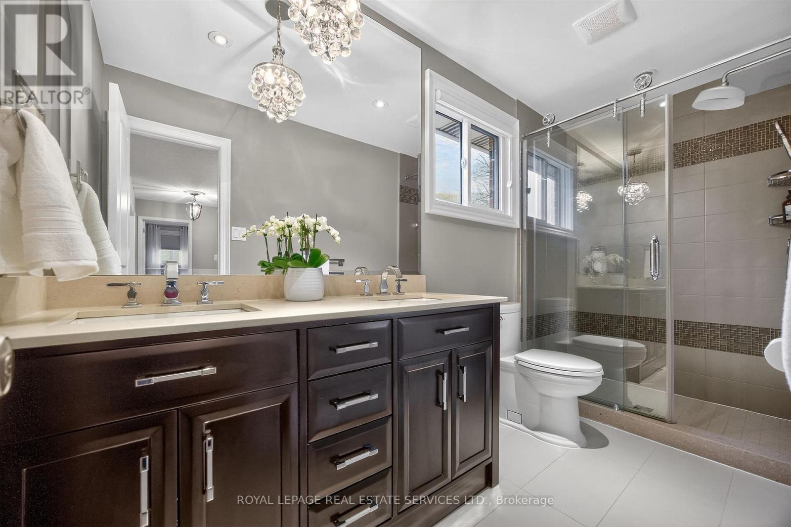 1882 Flintlock Court, Mississauga, Ontario  L5L 3E1 - Photo 32 - W12938956