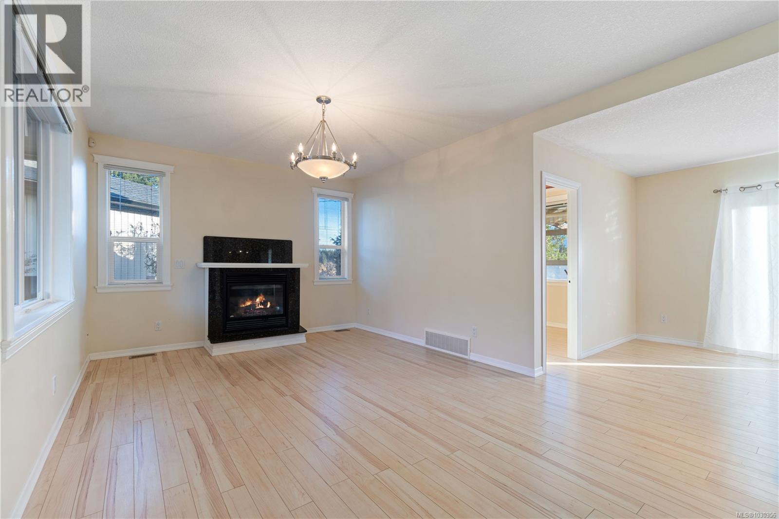 6183 Dennie Lane, Nanaimo, British Columbia  V9T 0A5 - Photo 8 - 1030356