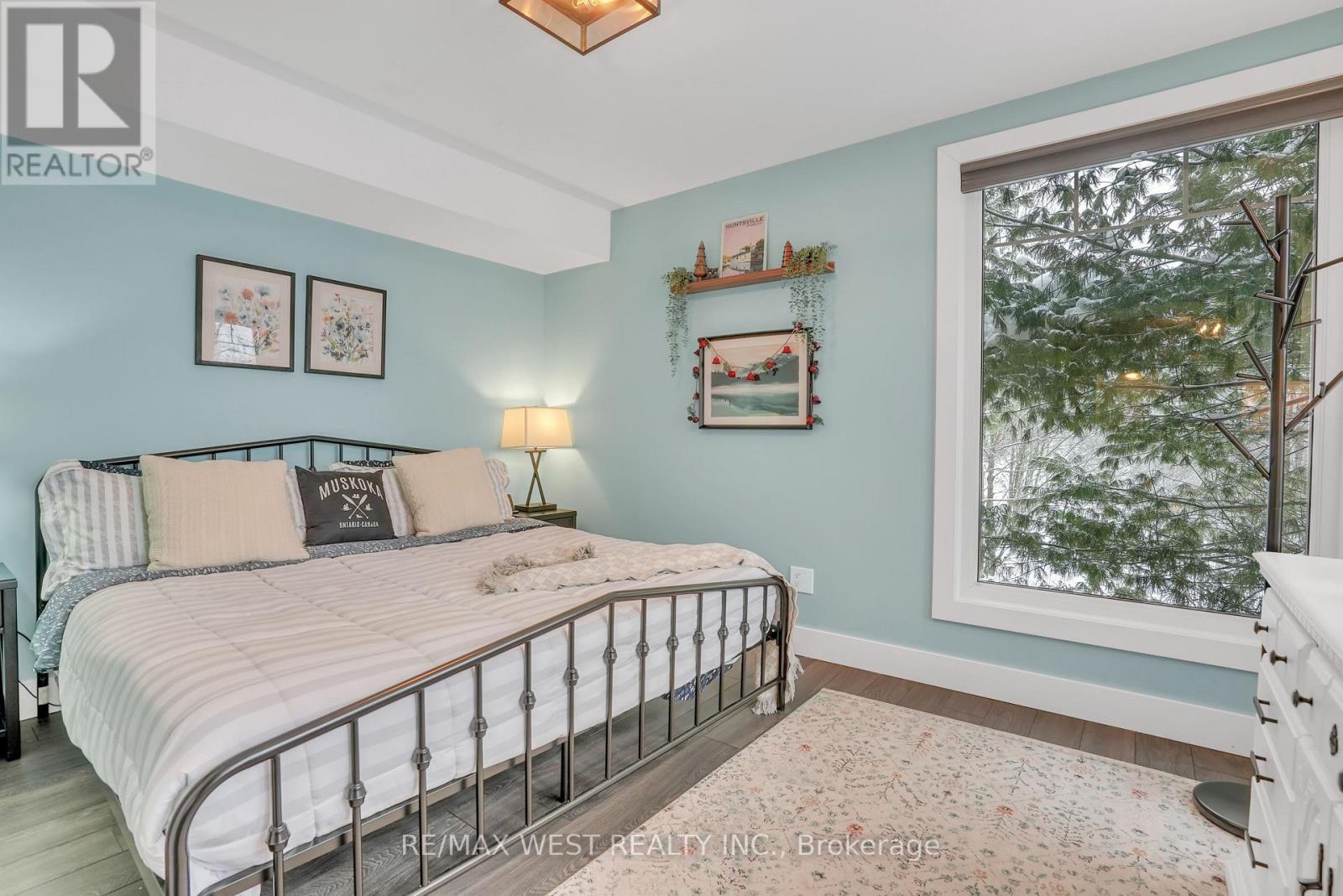 201 - 1 Tree Tops Lane, Huntsville (Chaffey), Ontario  P1H 1A9 - Photo 6 - X12805020