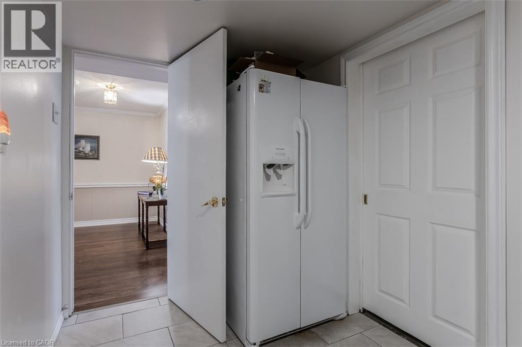 2074 Mountain Grove Avenue, Burlington, Ontario  L7P 2H9 - Photo 31 - 40816026