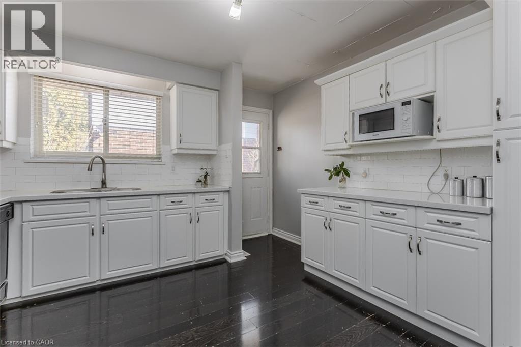 2074 Mountain Grove Avenue, Burlington, Ontario  L7P 2H9 - Photo 12 - 40816026