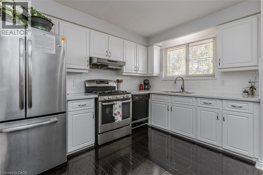 2074 Mountain Grove Avenue, Burlington, Ontario  L7P 2H9 - Photo 13 - 40816026