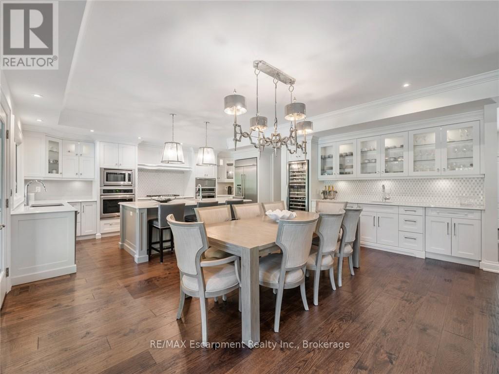 3087 Lakeshore Road, Burlington, Ontario  L7N 1A3 - Photo 11 - W12768868