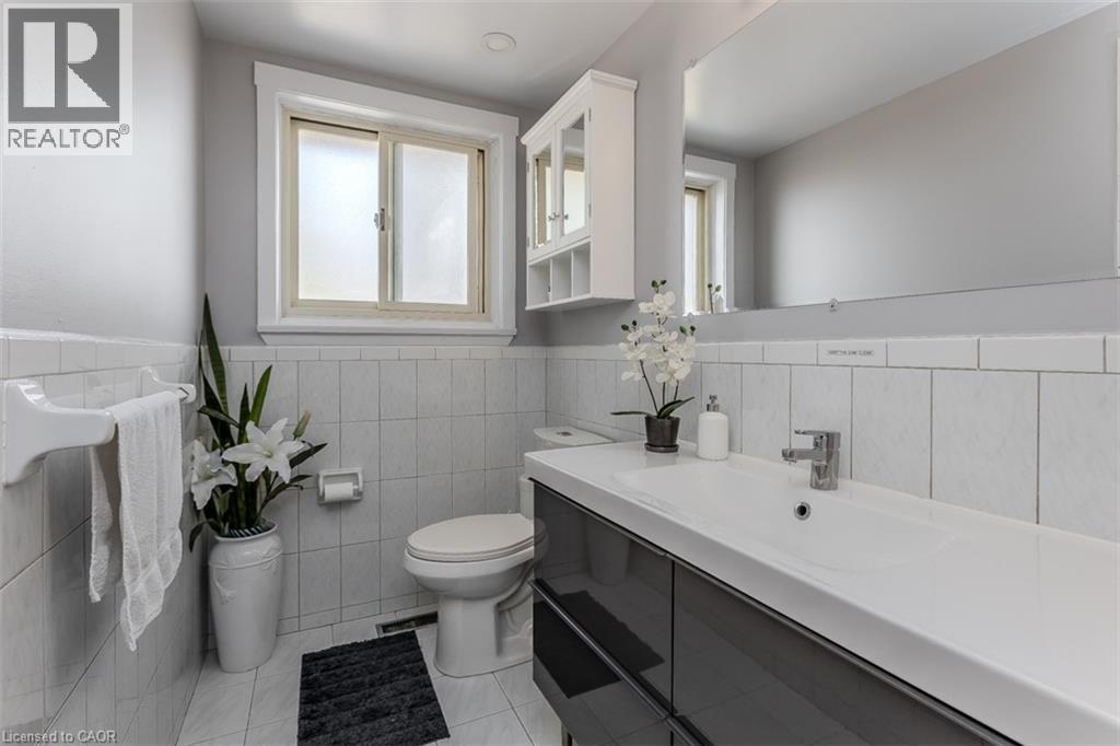 2074 Mountain Grove Avenue, Burlington, Ontario  L7P 2H9 - Photo 21 - 40816026