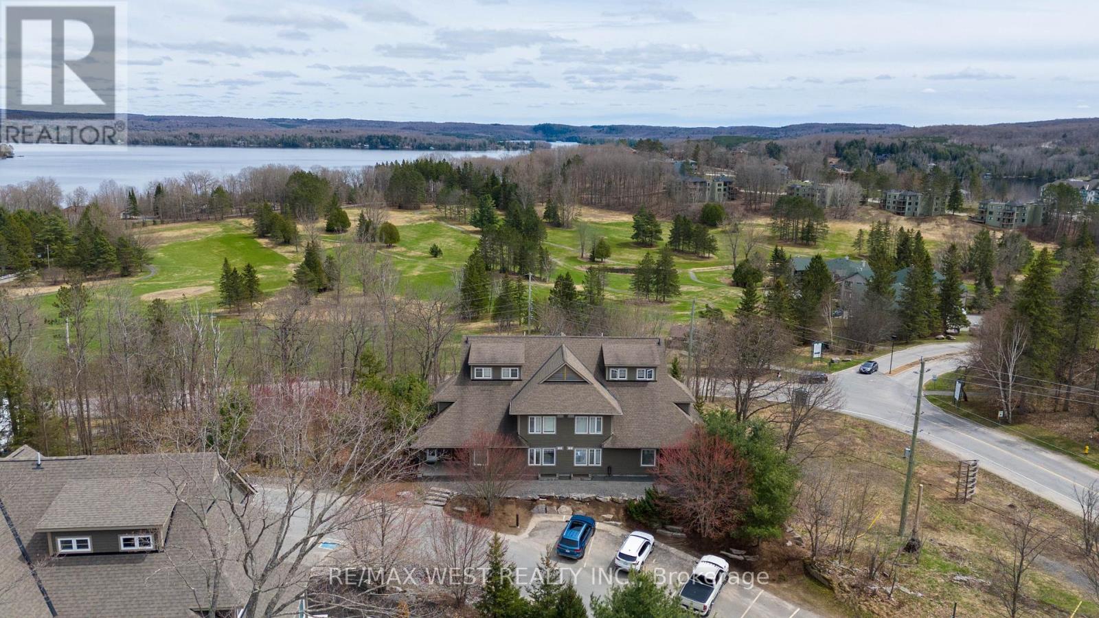 201 - 1 Tree Tops Lane, Huntsville (Chaffey), Ontario  P1H 1A9 - Photo 11 - X12805020