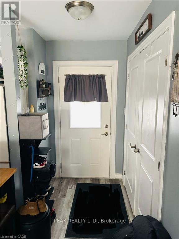 46 Elora Street S, Minto, Ontario  L3Z 3E6 - Photo 5 - X12464111