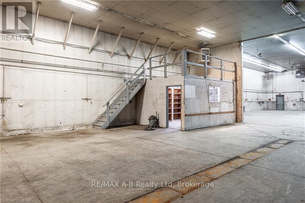 197211 Oxford County Road 119, Perth South, Ontario  N4X 1C5 - Photo 24 - X10780173